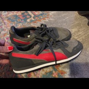 Puma | NWOT Mens puma sneakers
